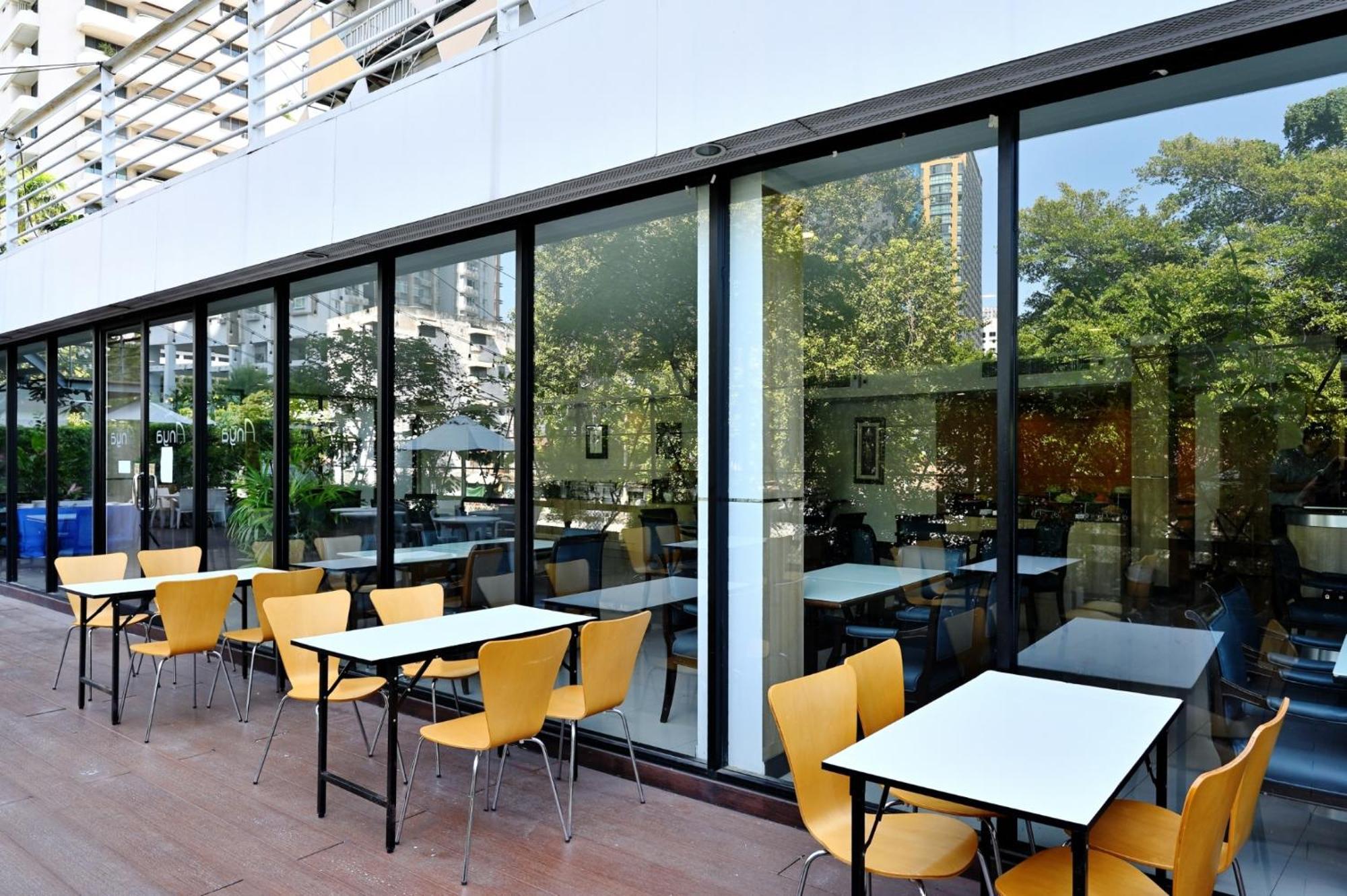Anya Nana At Sukhumvit Bangkok Hotel Exterior foto