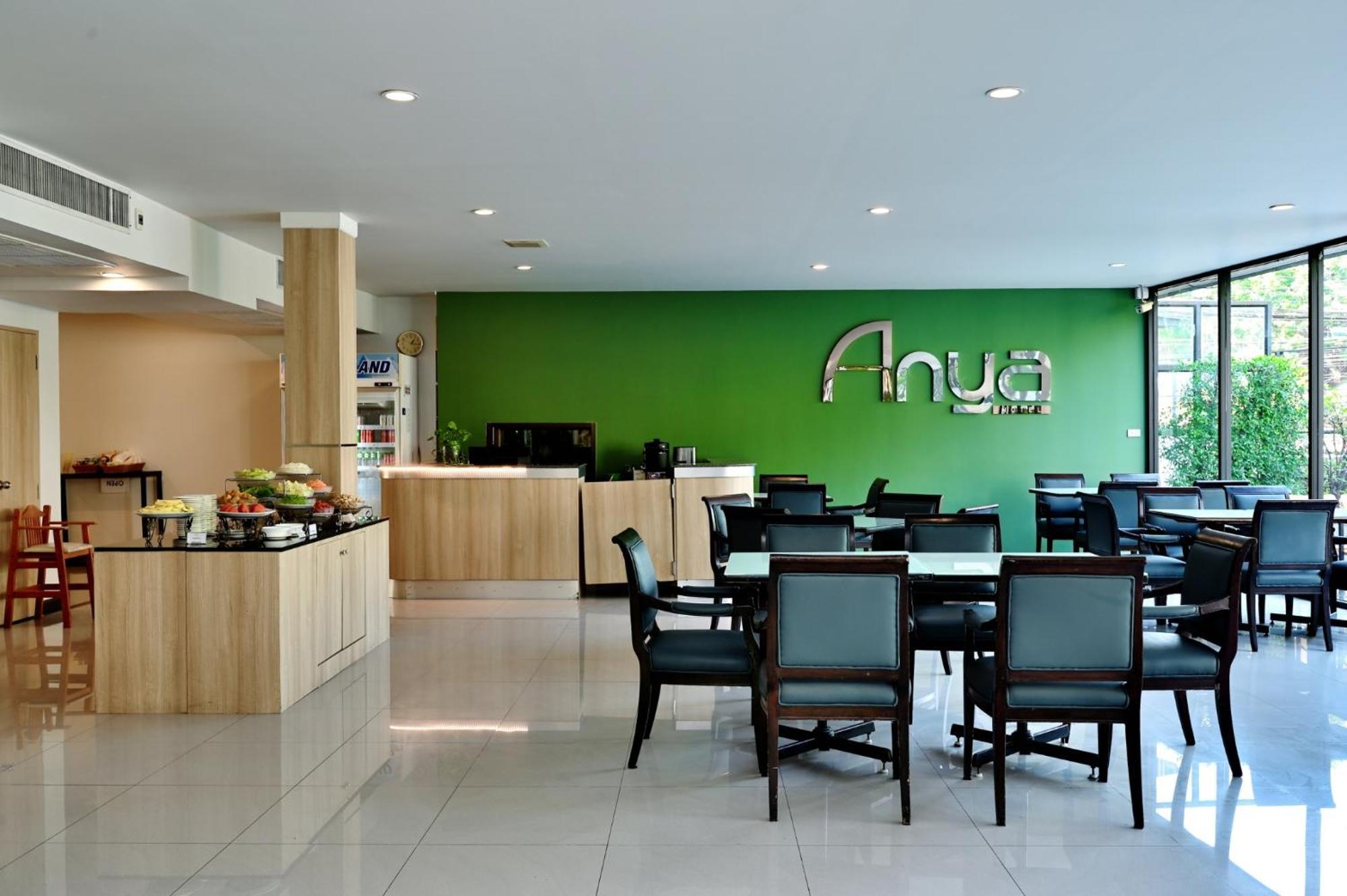 Anya Nana At Sukhumvit Bangkok Hotel Exterior foto